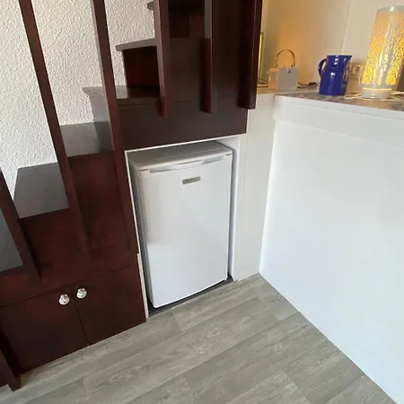 Confort Super Emplacement شقة كابروتو